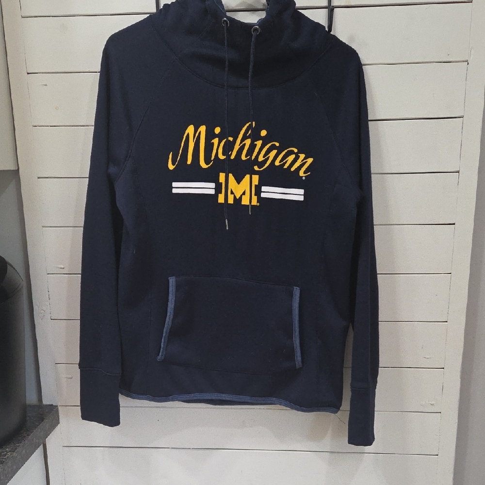 Colosseum Men's Navy and Gold Turtleneck Sweater